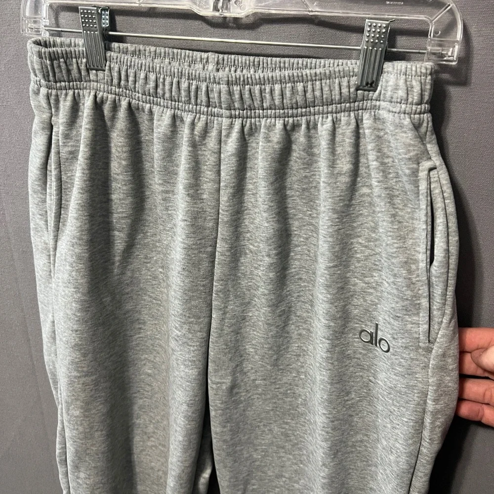 Alo Yoga Mens Heather Gray Quarter Zip Jacket and Jogger Pants Set Size Large